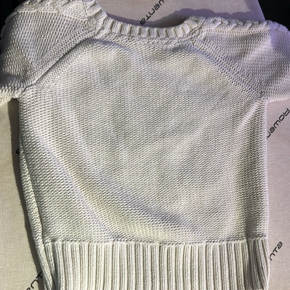 Winter white toddler girl knit sweater. Size 5T - Picture 3 of 5